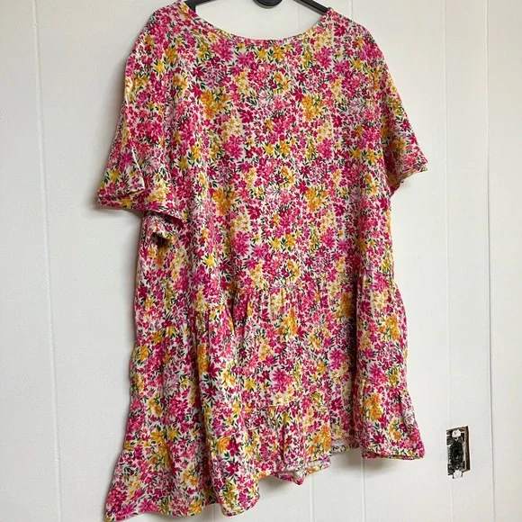 Terra & Sky Flowy Floral top - Picture 5 of 6